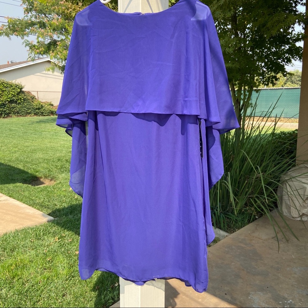 NWT I TIANA B I Flowy dress